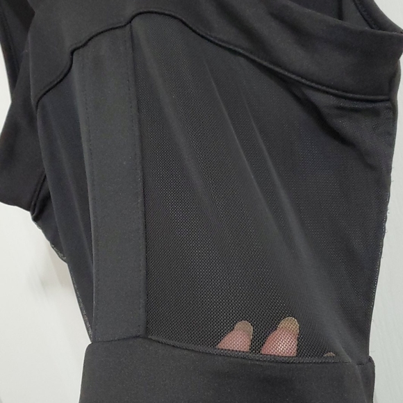⬇️ Forever 21 Black Mesh Back Cut Out Skater Dress - Picture 6 of 6